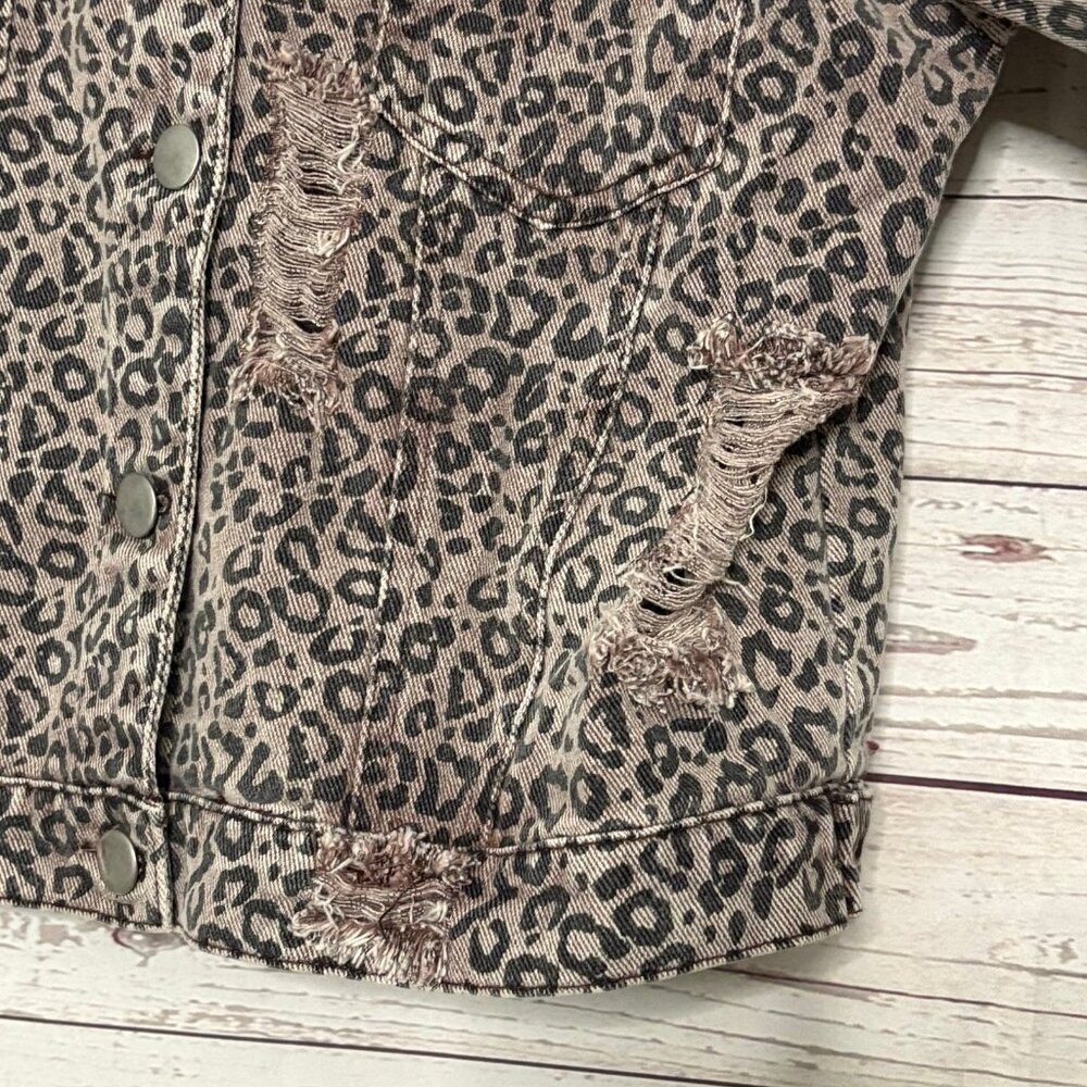 HYFVE Distressed Cropped Denim Leopard Print Jacket Small - Picture 7 of 11